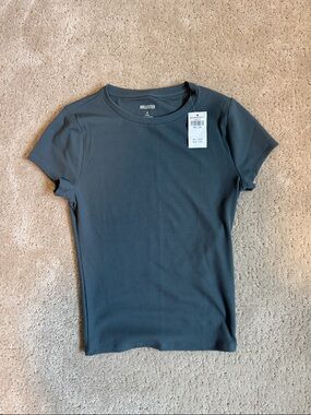 Hollister Women's Short Sleeve Ribbed Tee - Charcoal Gray